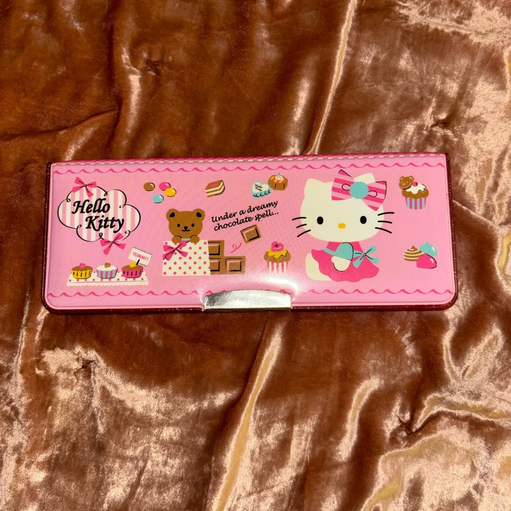 Hello Kitty Pencil Box Holder